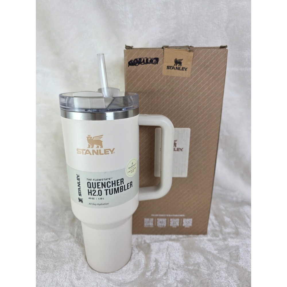 NEW Authentic Stanley 40oz Limited Edition Cream Hearth & Hand with Magnolia
